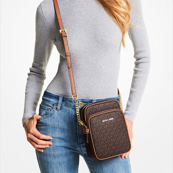 Michael Kors Jet Set Travel Medium Logo Crossbody Bag - Picture 2 of 6